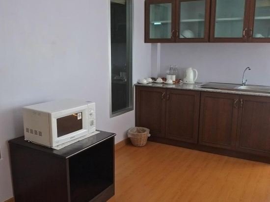 Фото Thanintorn Greenpark Hotel