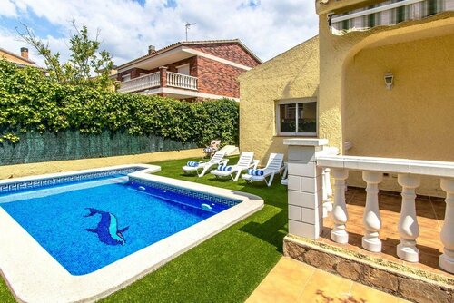Гостиница Villa with 4 Bedrooms in Calafell, with Private Pool, Enclosed Garden And Wifi - 2 Km From the Beach