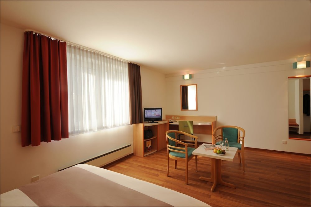 Фото B&B Hotel Aachen-Hbf