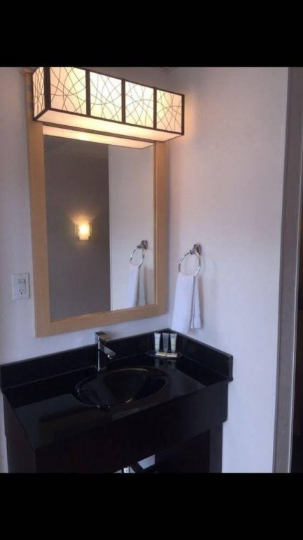 Фото Inn at Jericho