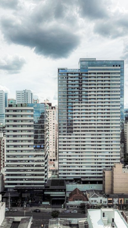 Фото Nh Curitiba The Five