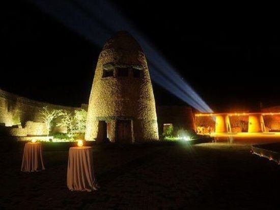 Фото Monomotapa Village at Legend Golf & Safari Resort