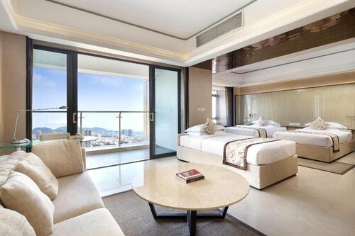Гостиница Sanya Ziyue Conifer Hotel All Suites в Санье