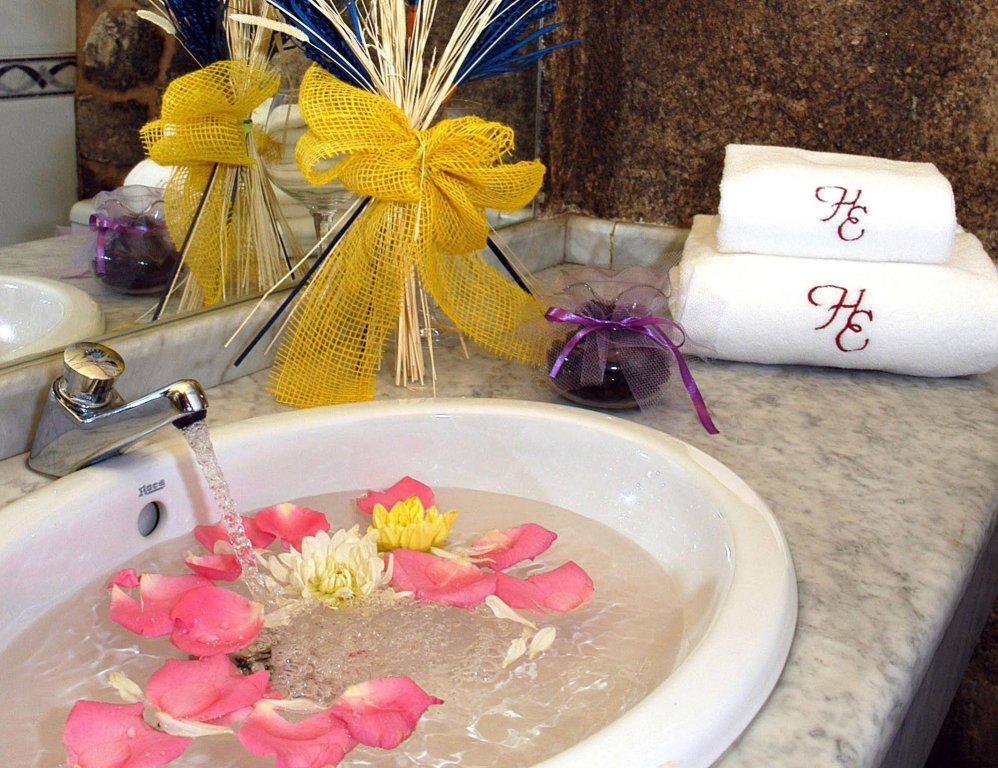 Фото Hotel Entrecercas