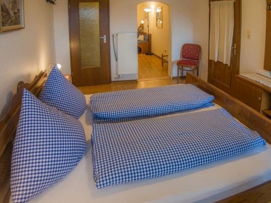 Фото Gaestehaus Bergwald