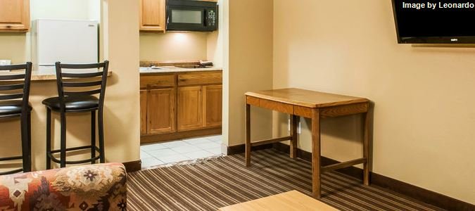 Фото Rodeway Inn East