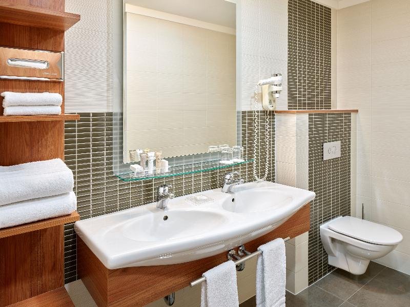 Фото International Hotel