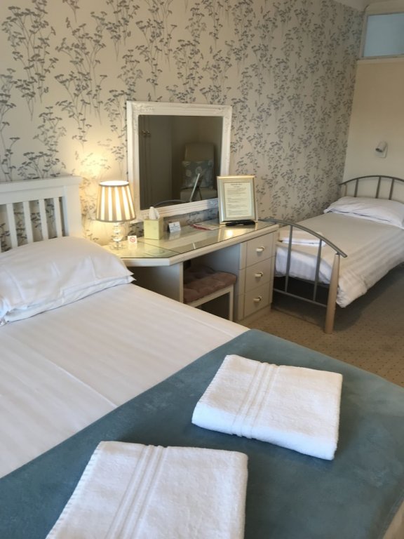 Фото Highcliffe Hotel