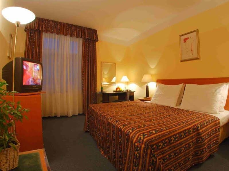 Фото Hotel Harmony