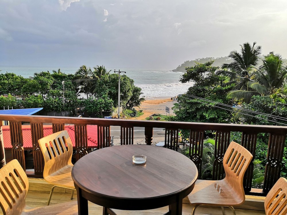 Фото Randiya Sea View Hotel