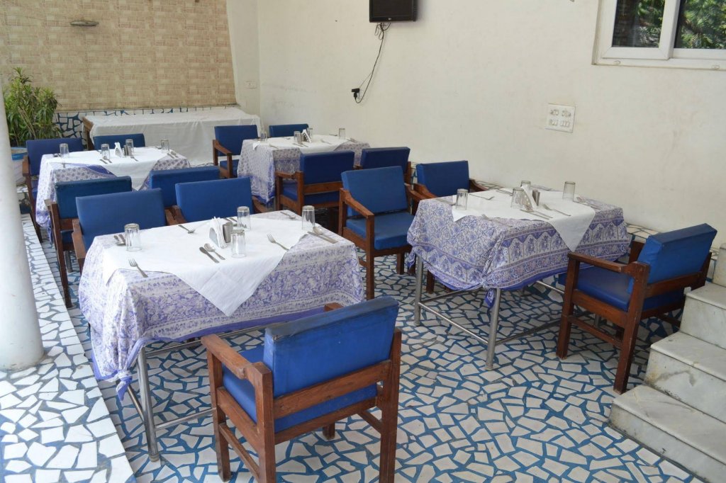 Фото Maya Hotel & Restaurant