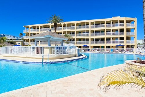 Гостиница Coral Reef Beach Resort, a Vri resort в Сент-Питерсберге