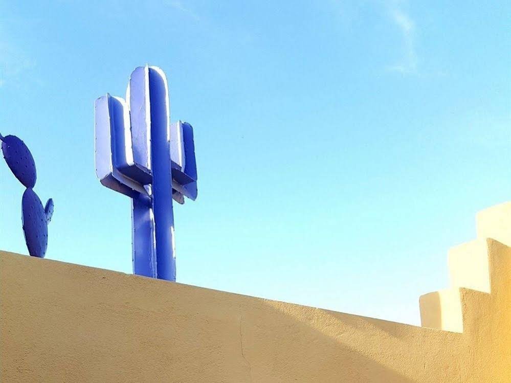 Фото Riad Houdou