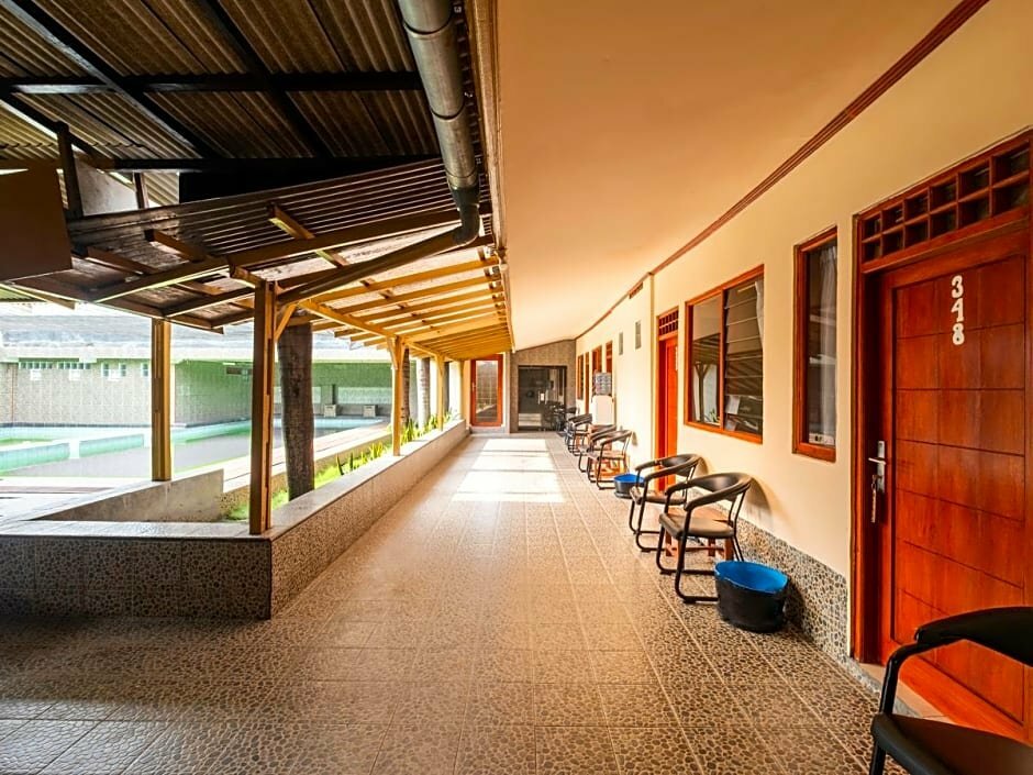 Hotel Oyo 2900 New Bukit Kasih, West Java, photo