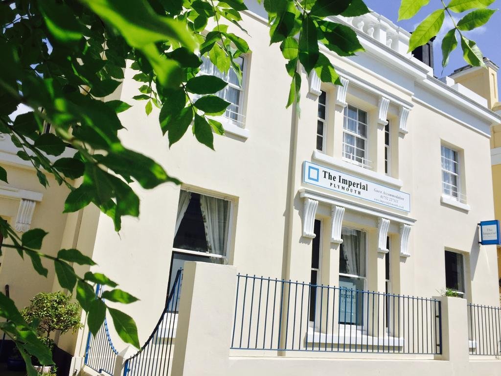 Фото Oyo Plymouth Central Hotel