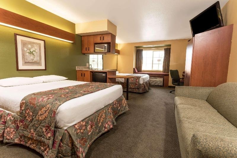 Фото Microtel Inn & Suites by Wyndham Tracy