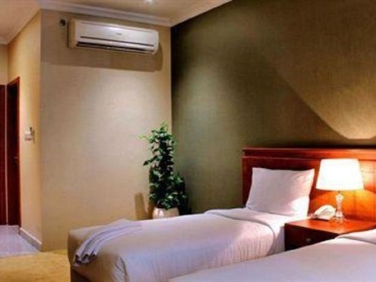 Фото Barakat Burhan Hotel