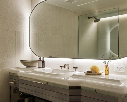 Фото The Line Austin