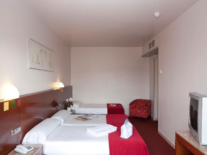 Фото Apartments Hotel Sant Pau