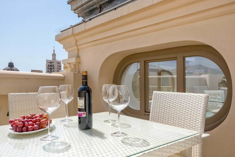 Фото Luxury Penthouse Historical Center