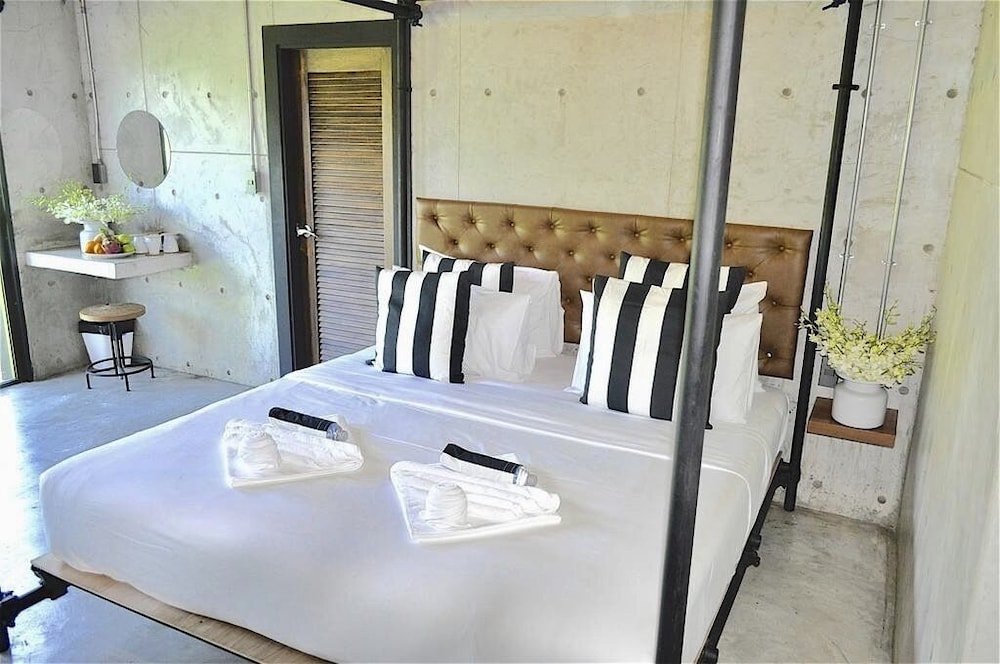 Фото La Petite France