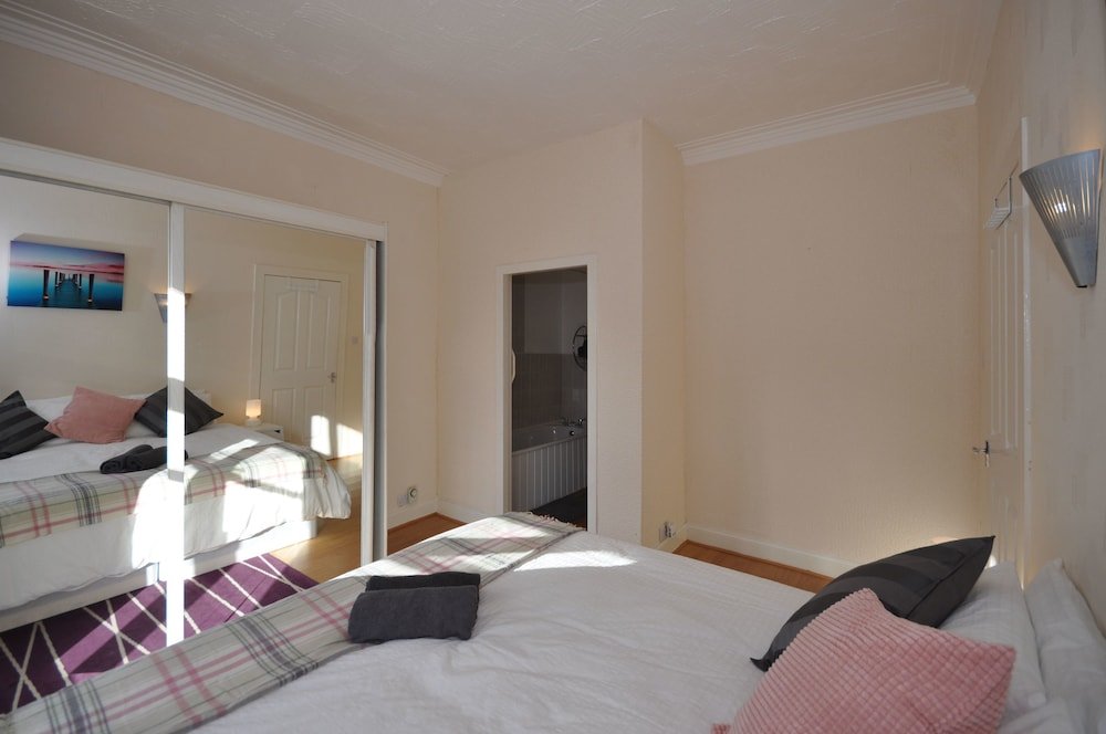 Фото Elmbank Street Apartment