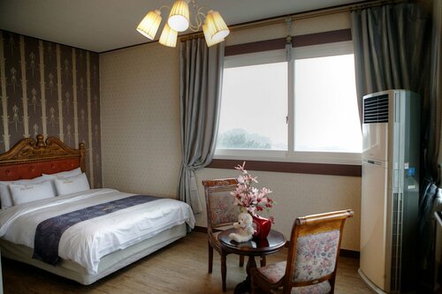 Гостиница Incheon Cherbourg Tourist Hotel в Инчхоне