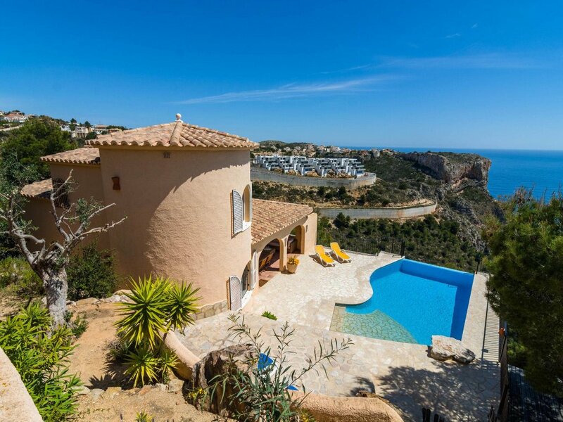 Гостиница Scenic Villa in Moraira with Swimming Pool