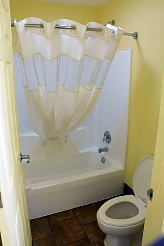 Фото SureStay Hotel by Best Western Manning