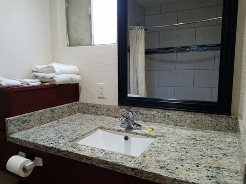 Гостиница Classic Inn & Suites в Эль-Сентро