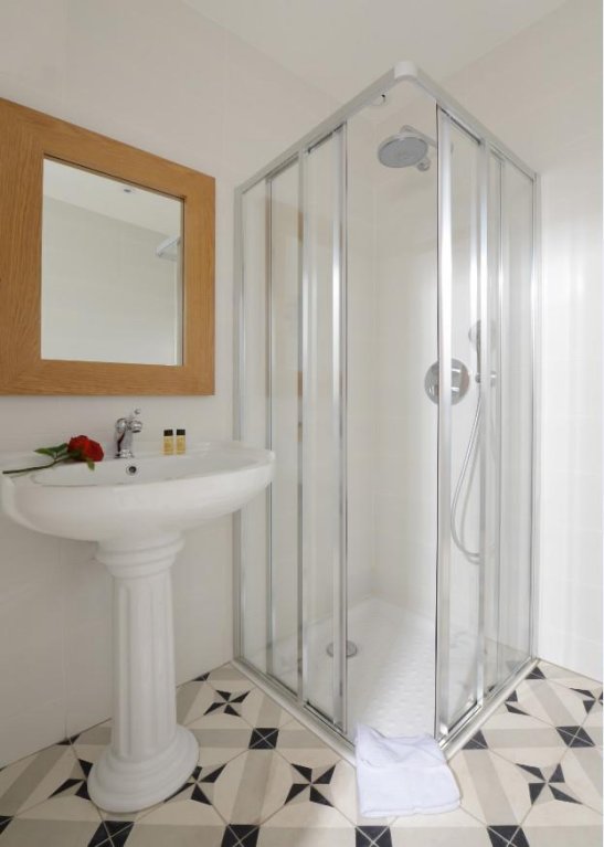 Фото Hotel des Batignolles