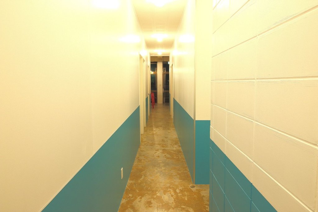 Фото Seawall Hostel