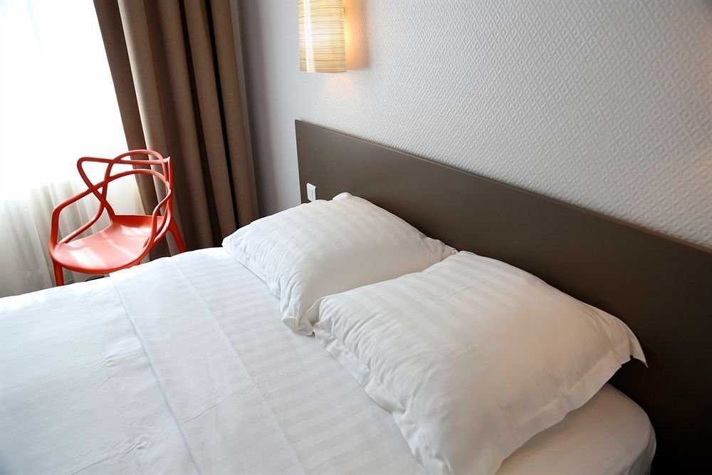 Фото Hotel Le Sevigne Rennes