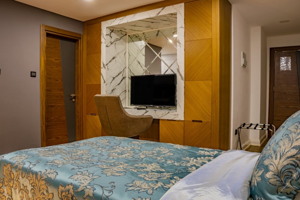 Фото Novel Centre Point Hotel