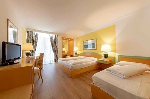 Фото Hotel Business Resort Parkhotel Werth