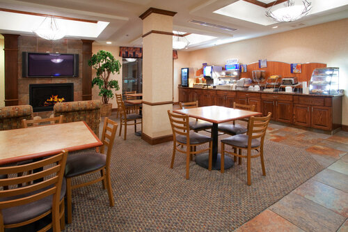 Гостиница Holiday Inn Express Hotel & Stes Salt Lake City-Airport East, an Ihg Hotel в Солт-Лейк-Сити