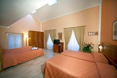 Гостиница Hotel San Gottardo в Вербании