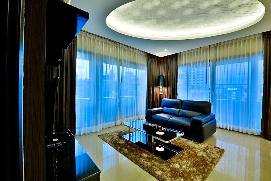 Фото The Prestige Nana