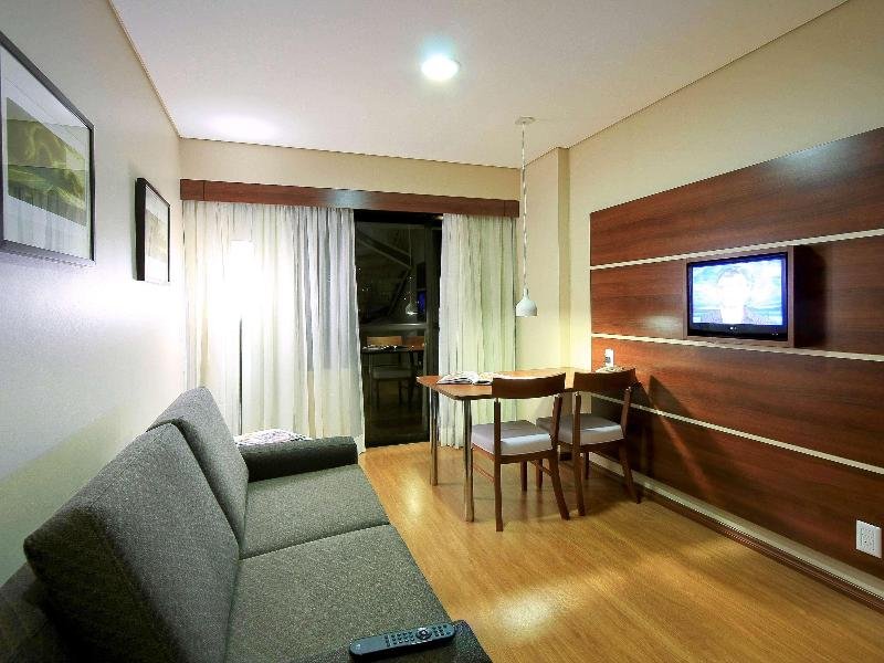 Фото Mercure Curitiba Golden Hotel