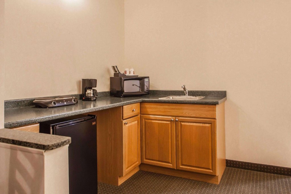 Фото Comfort Suites Elgin