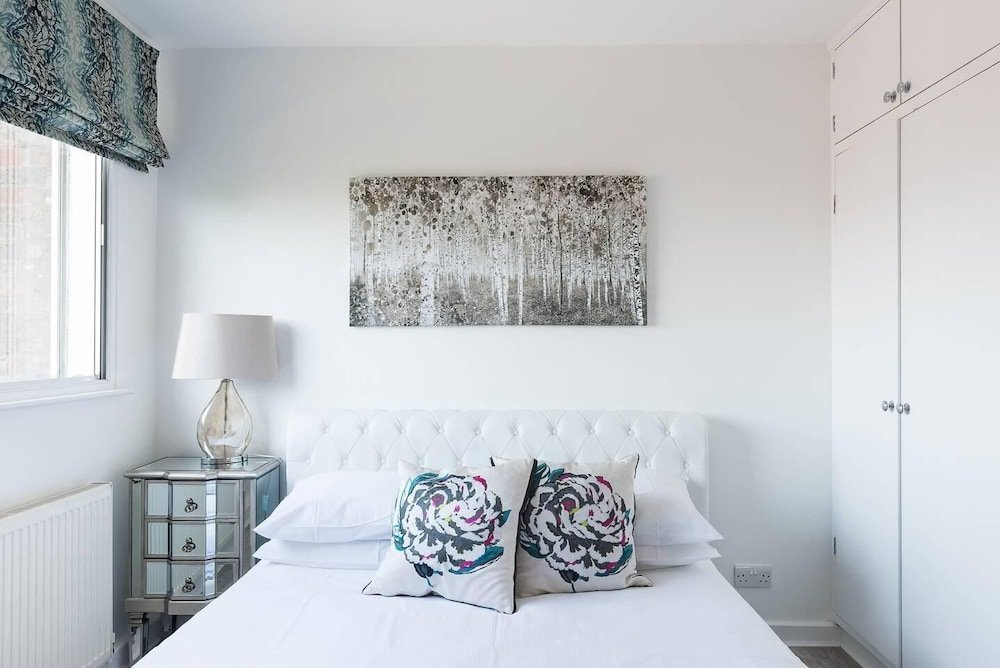 Фото Stylish 2br Flat next to Battersea Park