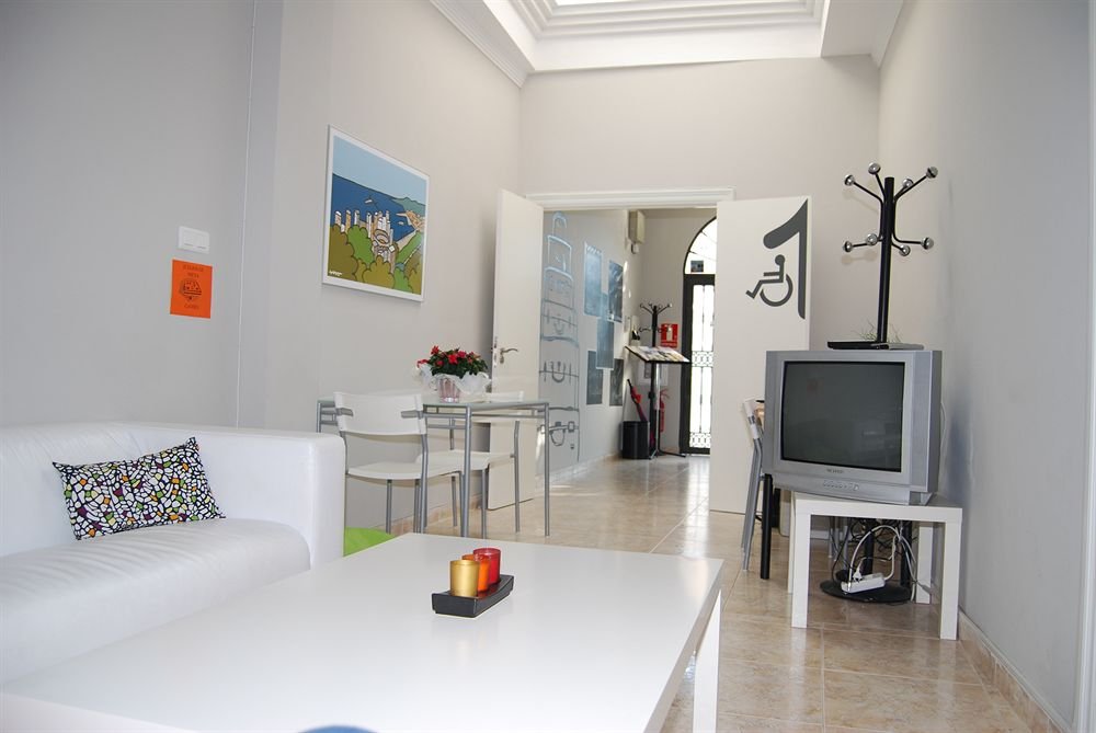 Фото La Moraga De Poniente Málaga Hostel