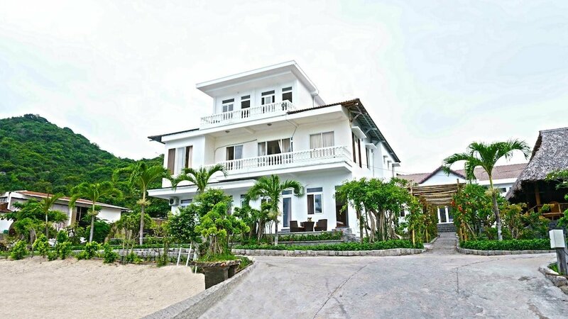 Гостиница The Light Coral Island Resort