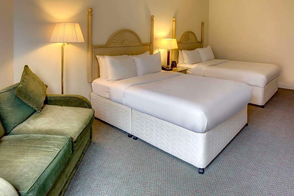 Фото Hilton Northampton