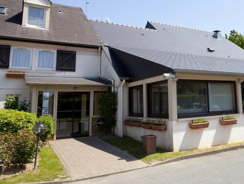 Внешний вид отеля Hôtel Kyriad Rennes Nord в Ренне, фото 1