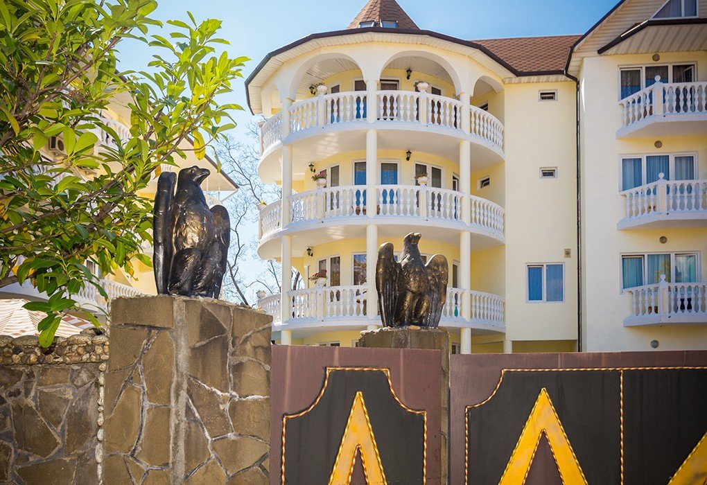 Фото отеля 2