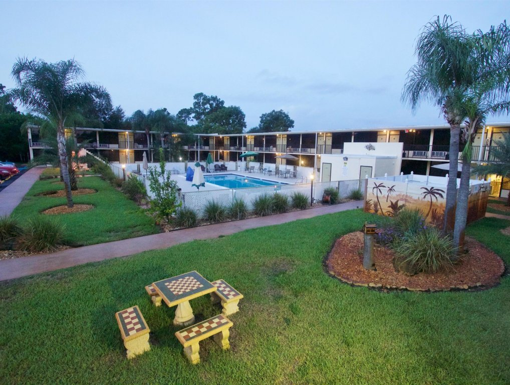 Фото At Home Inn