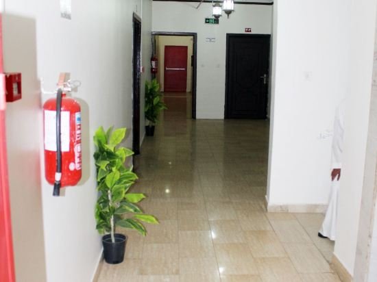 Фото Al Eairy Furnished Apartments Qassim 1