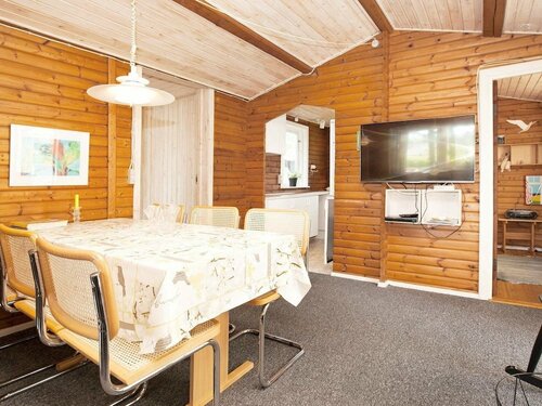 Жильё посуточно Comfortable Holiday Home in Rødby With Terrace