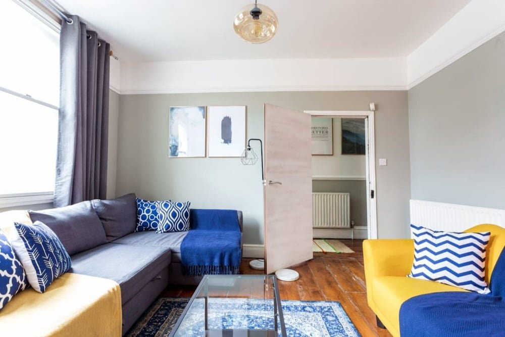 Фото The River Cam Place - Enchanting 6bdr Home Next to River Cam